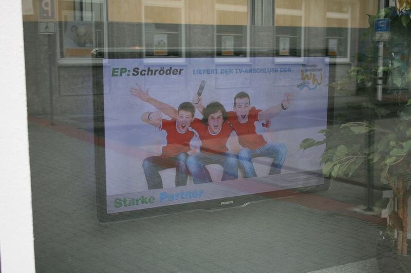 Wohnungsanzeigen und Verbundwerbung im Wechsel