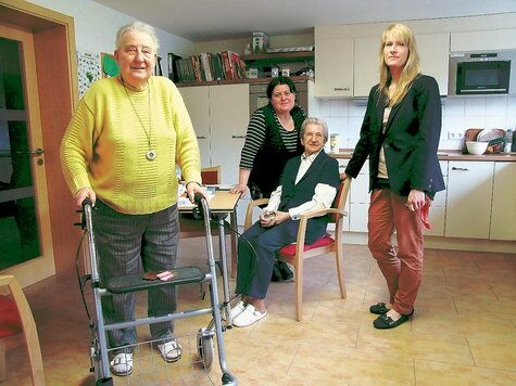 Die gute Seele unserer Nachbarschaftshilfezentren in Werdohl, rechts Sandra Ormeloh,  Bildquelle: Süderländer Volksfreund