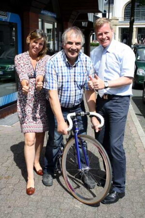 v.l. Susanne Macaluso, Peter Ortkras und Ingo Wöste sind schon schwer motiviert!     Foto: Süderländer Volksfreund