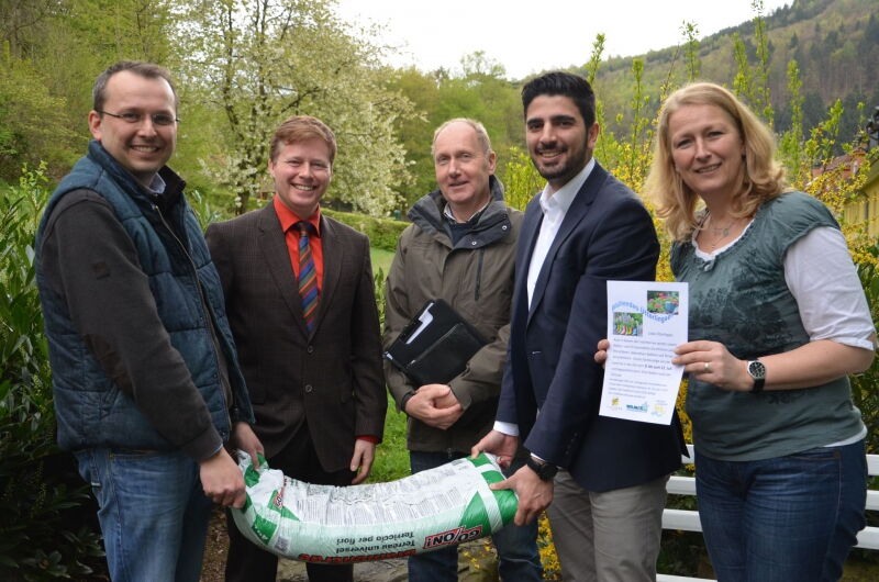 v.l. Carsten Fromm, Ingo Wöste, Ingo Wilmes, Ahmet Tasdemir, Silke Kreikebaum (Quelle: Süderländer Volksfreund)
