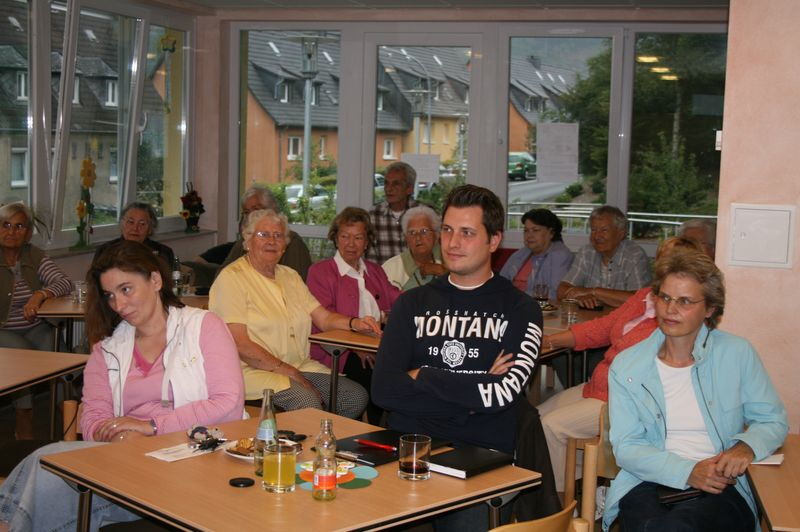 Ütterlingser Treff tagt im NHZ-Kunterbunt