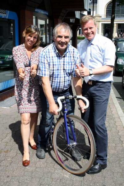 v.l. Susanne Macaluso, Peter Ortkras und Ingo Wöste sind schon schwer motiviert!     Foto: Süderländer Volksfreund